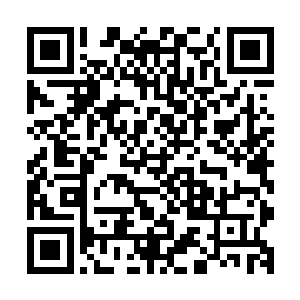目前我还不清楚这个乡巴佬是怎么把那四个传奇联络在一起的二维码生成