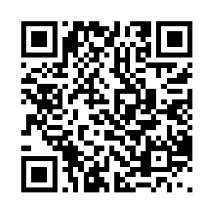 目前留在会议室里的十六名高级合伙人二维码生成