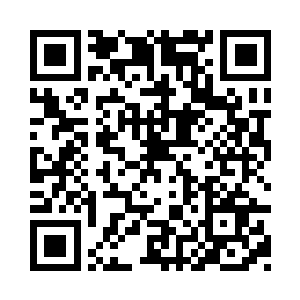 目标人刚好被保镖带到别墅一楼大厅二维码生成