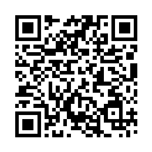 目标人被保镖们押着前往别墅一楼大厅二维码生成