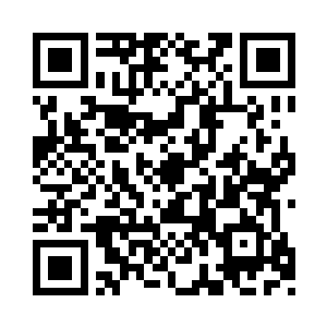 直到他看到面前这人的眼睛停留在黄埔云身上二维码生成