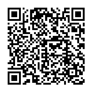 直升机之所以能够悬空的最大的因素就是那螺旋桨所带来的爬升力二维码生成