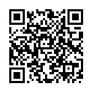 直接扑到了床上将洛水嫣按在了身下……二维码生成