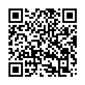 直朝着方才挟制住自己那毫无人性的大汉刺去二维码生成