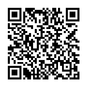 相对矜持的女孩子通常也更乐意接受坐边三轮的邀请二维码生成