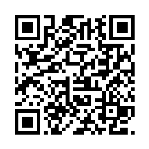 相比出事前暴瘦近30斤的陈喜站在客厅落地窗前二维码生成