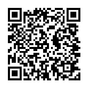 相貌酷似赵长枪的洪亚伦正一边快步朝他们的阵营冲过来二维码生成