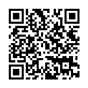 眉头紧锁着思考着这次行动的计划二维码生成