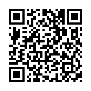 眉宇间却隐挟一丝不属于她这个年龄的忧伤二维码生成