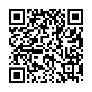 看了看前方被小伞发出的金光罩住的两层楼二维码生成