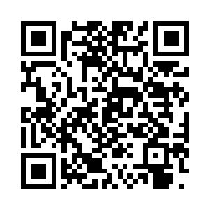 看了看指挥所顶部瑟瑟往下掉的灰尘之后二维码生成