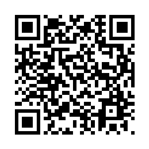 看了看那张即使愤怒都很漂亮的面庞二维码生成