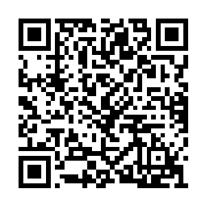 看到一个飞在空中的庞然大物不知从何方向袭来二维码生成