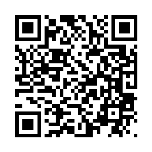 看到了希玲送雷林进入寒冰洞窟里面的一幕二维码生成