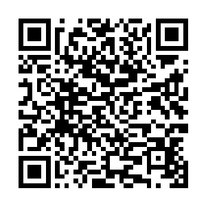 看到从大众车里面跳出来转眼间就消失在雨帘里面的方好汉二维码生成