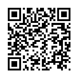 看到他们来探望总是轻声告诉他们病人的情况二维码生成