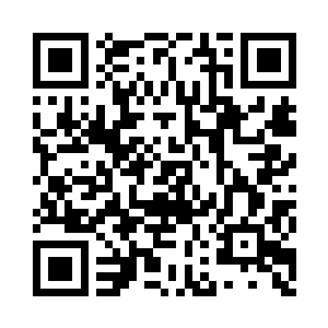 看到手里还握着那把没拆开的新雨伞后二维码生成