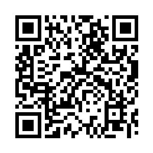 看到梅斯菲尔德家族一反常态的行径二维码生成