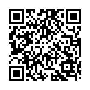 看到莫凡仍然完好无损地站在审讯室的中央二维码生成