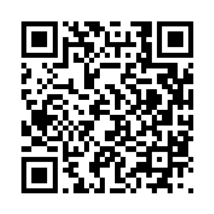 看到这两个人以这样的姿态出现在他们面前二维码生成