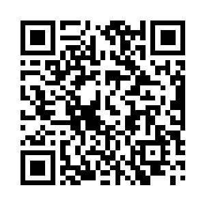 看到郭小玲和何静殊两个人守在自己的电脑前二维码生成