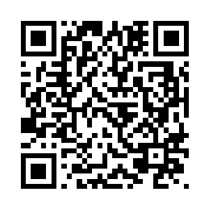 看台上很快就出现了挥舞的白手绢二维码生成