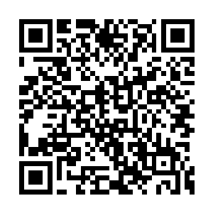 看来这罗烈要为自己刚才说过的话而付出代价了二维码生成