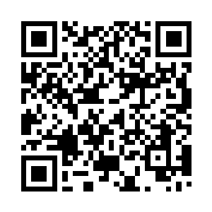 看样子跟本就是个在校的学生打扮二维码生成