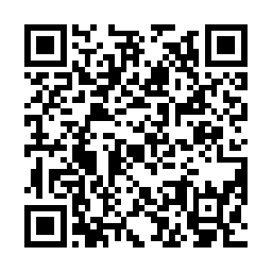 看着三个人很快消失在第五层的楼道口朝着第六层走去二维码生成