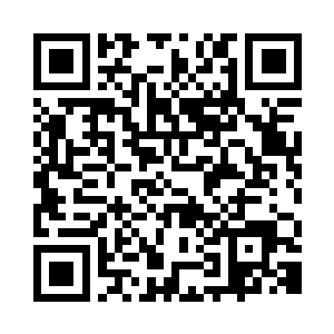 看着伞先生忽然做出如此孩子气的举动来二维码生成