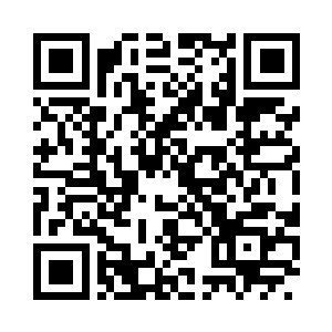 看着依旧拽着礼物盒子没有放手的孟西二维码生成