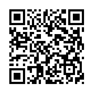 看着吐血的修罗和半蹲在地上的血皇娜丽丝二维码生成