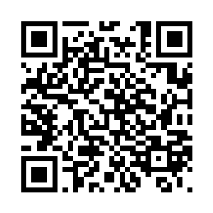 看着唯一一个挡住自己去路的黑衣人二维码生成