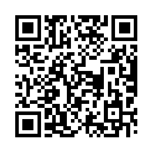 看着四周的原始树林一副嫌弃的样子二维码生成