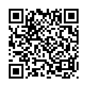 看着在座的众人敢怒不敢言的模样二维码生成