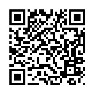 看着白嫩的皮肤上青一块紫一块的二维码生成