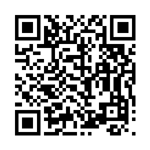 看着自己面前眼神有那么一些坚定的郭凯二维码生成