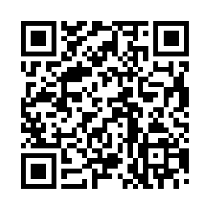 看着詹森从排列成整齐的队伍中间穿过二维码生成