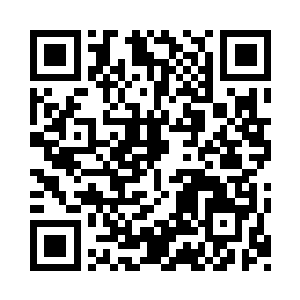 看着那那些陶器半跪在地上口中念念有词二维码生成