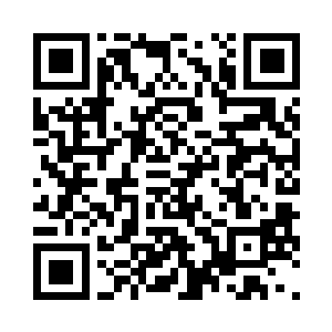 看稍远处的一艘渔船也只能看到模糊的影子二维码生成