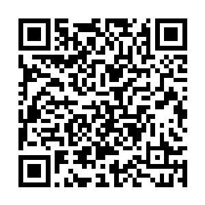 看见有人的时候龙王也是快速的朝着一边闪躲而去二维码生成