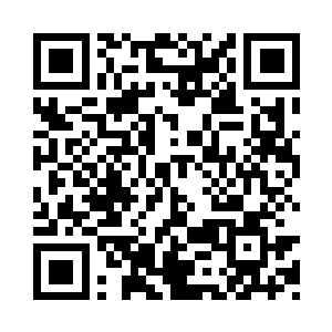 看这架势就知道对面这两人不是新人类的成员二维码生成