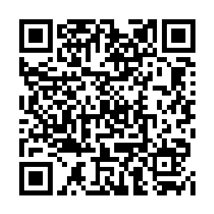 真亏原联非常有先见之明在桌面上垫上一层白纸二维码生成