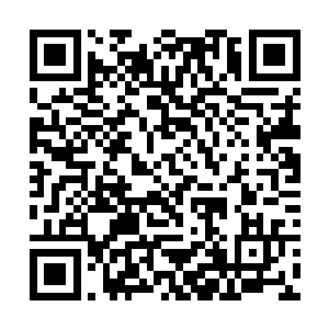 眼前这个男人身上总是带着一股子吸引人的厚重磁力二维码生成