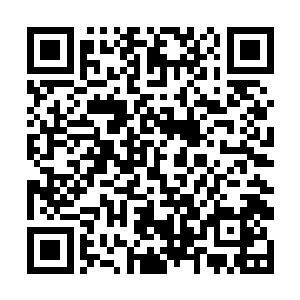眼看一批百余人的残兵好像被吓破了胆似的狂奔过来二维码生成