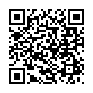 眼睛里却闪烁着乡下小地主式的奸猾二维码生成