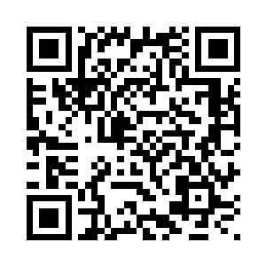 眼角似乎看到了一道人影一闪而过二维码生成