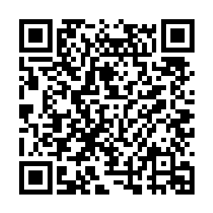 眼角的目光却是已经扫过那数十个强悍的女子佣兵二维码生成