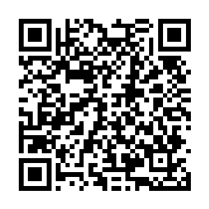眼里不由得露出了一丝吃惊的神色的望向了钱富晨二维码生成