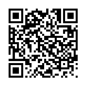 瞄准了一个趴在地上向他开枪的人之后二维码生成